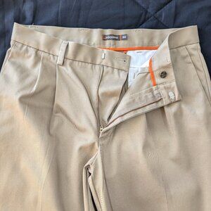 Dockers D3 Classic Fit Khaki Pleated Pants
